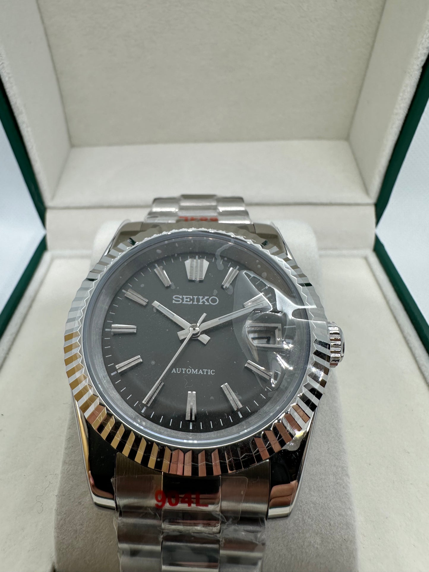 Gray Stick Dial