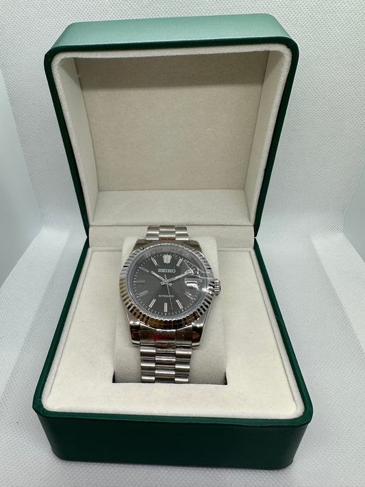 Gray Stick Dial